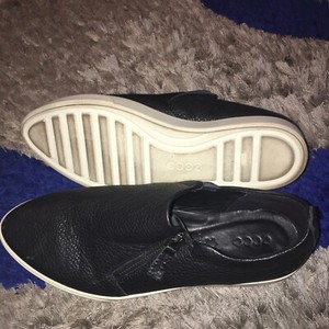 ecco gillian side zip sneaker