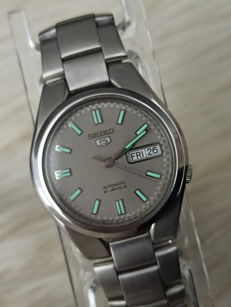 セイコー5 オートマチック21 JEWELS SILVER ROUND SEIKO 5 WATCH AUTOMATIC JAPAN 70s ORIGINAL 21