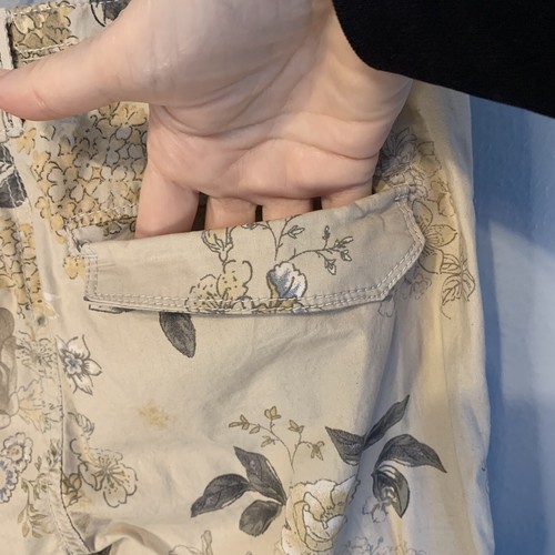 Democracy Pants Women 2 NEW Floral Cargo Cropped Snap Zip Curve Equality Utility - Picture 13 of 20