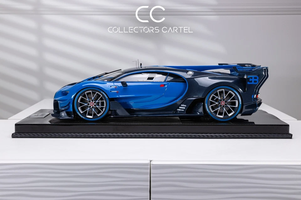 Bugatti Vision GT (Launch Version) [Look Smart] 1/12 scale - Image 2 of 4