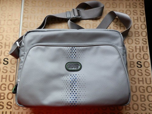 New Hugo Boss Mens Grey Shoulder Messenger Holdall Leather Suit Carry Case Bag - Picture 8 of 12