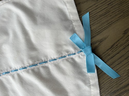 American Girl Night dress cream with blue ribbon accents Size XS 6 - Picture 2 of 4