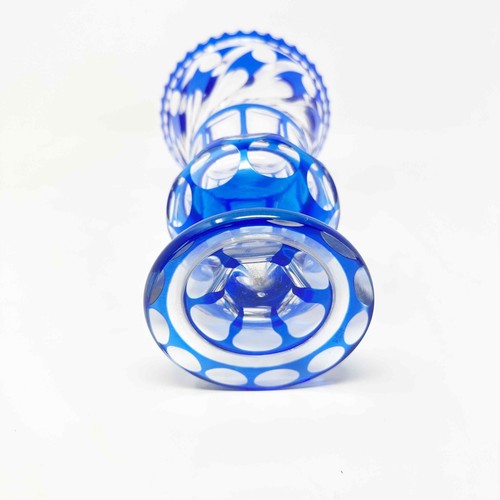 Jarrón checo de cristal bohemio azul, alrededor de principios del siglo XX cobalto vintage - Imagen 7 de 16