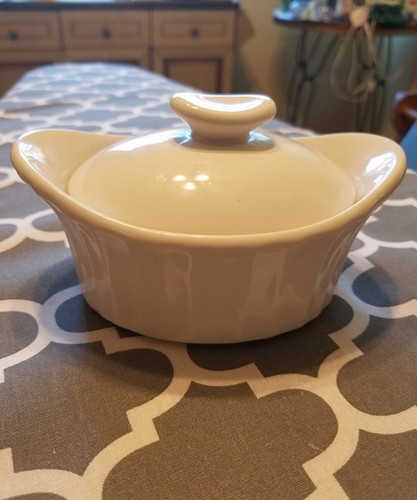Corning Ware 7,7 Unzen Mini-Dessert Bäcker/Auflaufform mit Deckel in Französisch Weiß - Bild 1 von 4