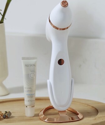 Nu Skin ageLOC ルミスパ iO ageLOC® LumiSpa® iO Rose Gold Accent & IdealEyes® Bundle