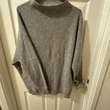 Saks Fifth Avenue Oversized Gray Heather Batwing Cashmere Sweater-Large VGUC