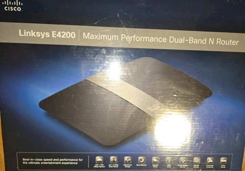 Linksys E4200 750 Mbps 4-Port Gigabit Wireless N Router - Picture 2 of 6