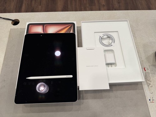 Apple iPad Air 13 pulgadas M2 128 GB Wi-Fi con lápiz (4 ciclos) LS (349343)