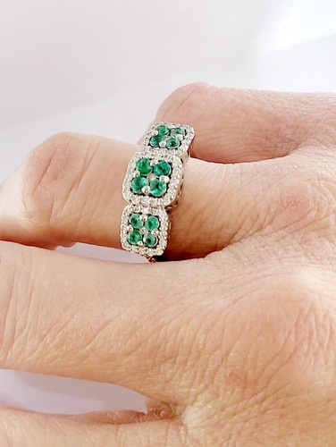 Anello Trilogy Magic Donna Smeraldo Ct 0,57 e Diamanti Oro Ct 0,55 Bianco 18kt - Foto 9 di 9
