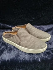 Sofft Somers Slip-On Sneaker in Grey faux snake skin womens size 7M gray shoes