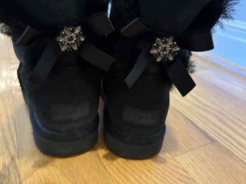 Mujer Bailey Bow Negro UGGS Talla 8 Acento Copo de Nieve Bota Corta Ugg Zapatos - Imagen 5 de 8