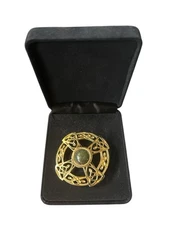 VTG. J.C. Walsh & Sons Gold Tone Connemara Marble Circle Brooch Made in Ireland