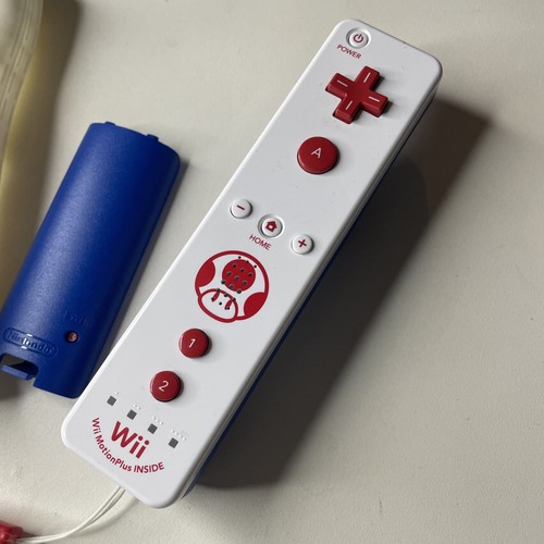 Nintendo Wii Toad Edition Motion Plus Remote Controller RV Tested Working Used - Picture 4 of 4