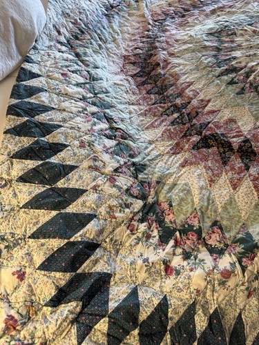 VTG ALL COTTON Quilt Bedspread 86 x 82 Green Pink HAND STITCHED Muslin Back SOFT - Bild 17 von 18