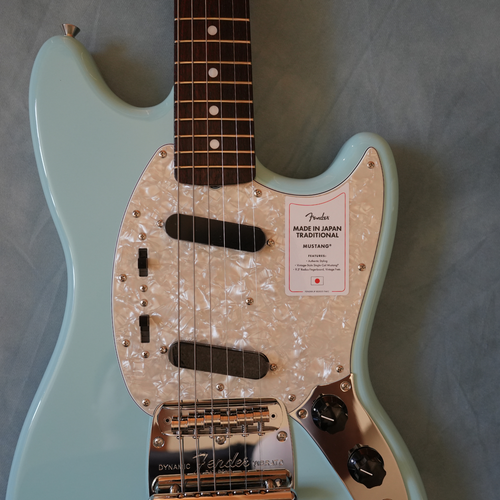 Guitarra eléctrica Fender hecha en Japón tradicional Mustang Daphne azul de... - Imagen 6 de 16