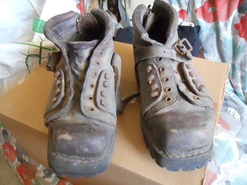 ANFIBI STIVALI SCARPONI ITALIANI ALPINI VIBRAM MONTAGNA 1947 - SCP3 | eBay