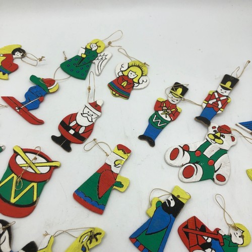 Lote De Colección Adornos de Navidad de Madera Plana Madera Doble Cara Pintados a Mano - Imagen 4 de 8