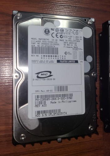 TWO Fujitsu Limited MAP3367NC 36GB 3.5" 80Pin Ultra320 SCSI 10000rpm Hard Drive - Afbeelding 2 van 4