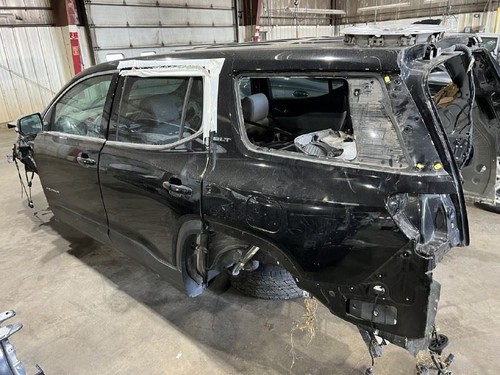 2019-2023 GMC ACADIA AUTOMATIC TRANSMISSION FLUID COOLER OUTLET LINE 84211765 - Picture 8 of 10