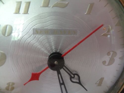 1940s New Haven Americana Davy Crockett Horse Clock Original Base Keeps Time - Picture 9 of 17