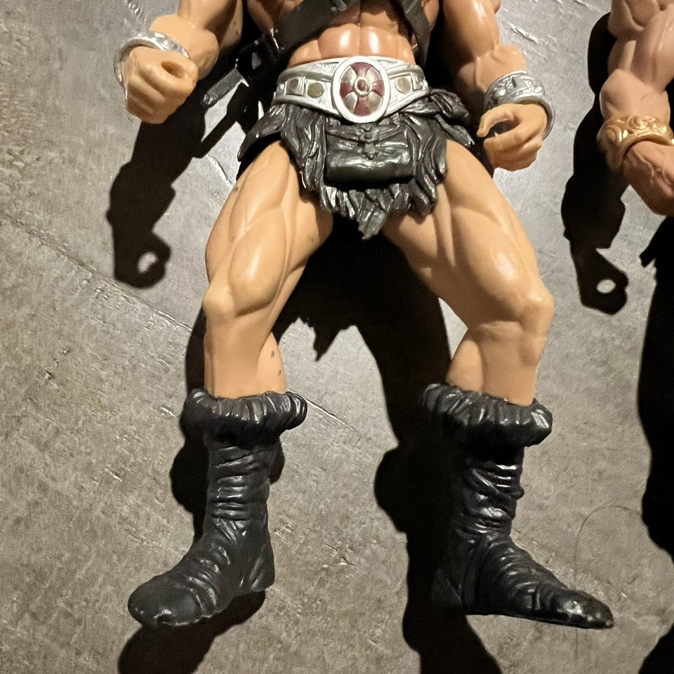 2002/200x MOTU Figures HeMan Lot Smash Blade And Base Wave 1 Action