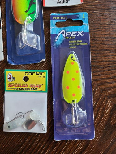 New Mixed Lot of Fishing Lures Bait Meeps Apex Creme Road Runner Strike King 9ct - Picture 2 of 6
