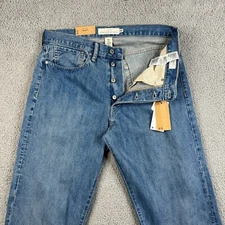 H&M Jeans Mens Size 33x33 Medium Wash Relaxed Fit 100% Cotton Button Fly NWT