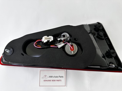 GENUINE BRAND NEW HYUNDAI TUCSON 2018- 2020 RH TAIL LAMP- INSIDE - Picture 3 of 9