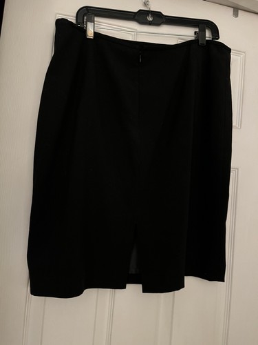 Black business skirt size 16 new without tags.  - Picture 3 of 5