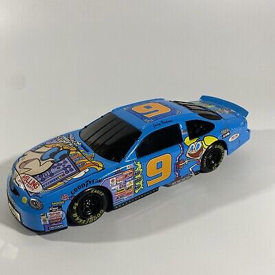 Jerry Nadeau #9 1:24 NASCAR Cartoon Network Wacky Racing