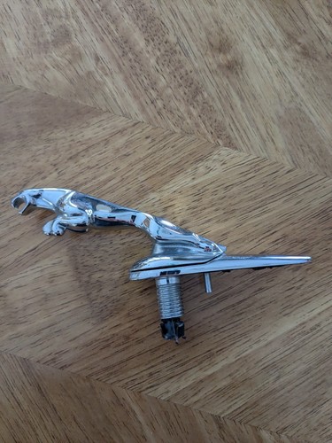 01-02-03-04-05-06-07-08 Jaguar S-Type Hood  Emblem Ornament.  - Picture 1 of 3