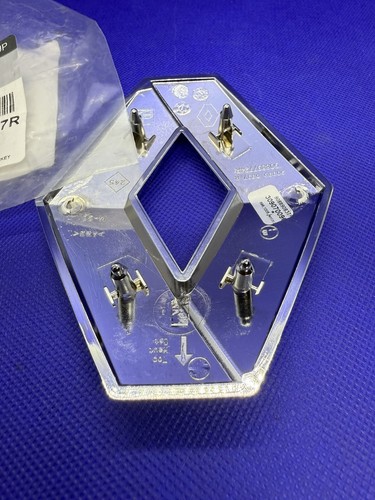 Logo Badge Emblème Arrière Original Renault Espace V Clio IV Captur 908890837R - Foto 13 di 14