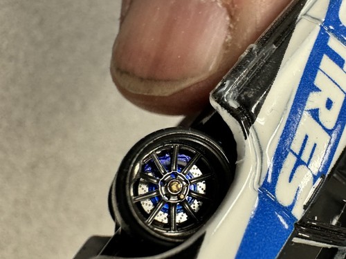 Hot Wheels Premium Nissan Skyline Van Pop Culture Toyo Tire On Carlomos Swapped - Picture 15 of 19
