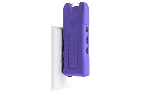 POLICE Stun Gun 628 700 BV Rechargeable Flashlight Siren Alarm Purple - Picture 7 of 9