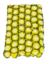 Vintage Crocheted Daisy Afghan Lap Blanket Floral Green White Yellow 49x64