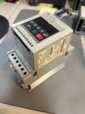 Allen-Bradley 160-BA06NSF1 Bulletin 160 SSC Variable Speed Drive Module 460V