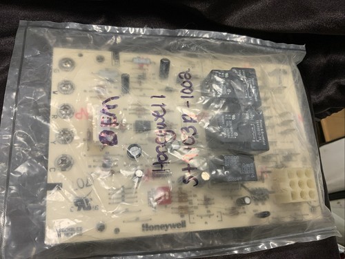BRAND NEW OEM HONEYWELL/Resideo ST9103A1002 Control Board HVAC In Hand - Picture 4 of 5
