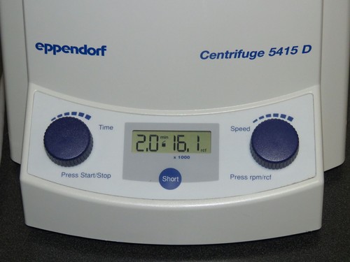 Eppendorf 5415 D Mikrozentrifuge mit f45-24-11 Rotor, 90 Tage Garantie. - Bild 7 von 10