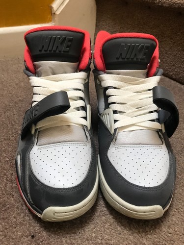 2014 NIKE AIR TRAINER SC II 2 SIZE UK 9.5 - Picture 2 of 9