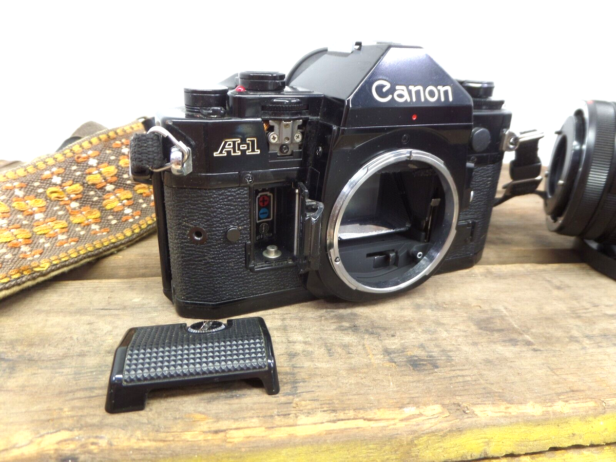 Canon A-1 Film SLR Camera 1970's 28-80mm 35.-4.5 Lens Parts