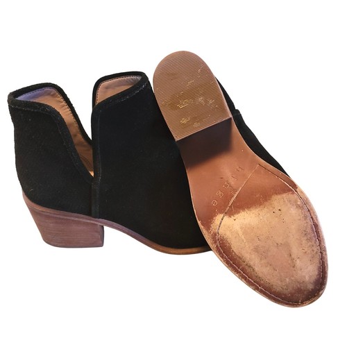 Hinge Suede Ankle Booties V Cut Out Stacked Heel Black Leather 8.5 Casual Trendy - Picture 4 of 6