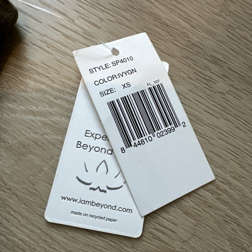 Beyond Yoga V Neck Yoga Top Green XS New With Tags - Picture 2 of 9