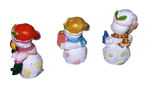 Weihnachtsdeko. 3er Set Mini Schneemänner Ornamente, handbemalte Figuren - Bild 3 von 6