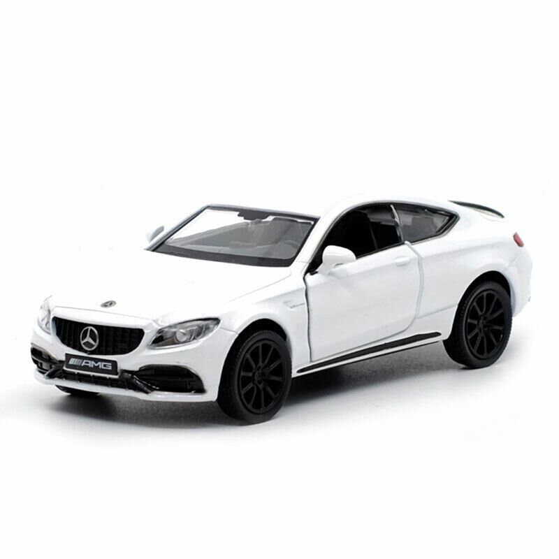 1/18 AUTOart Mercedes-Benz C-Class W204 C63 AMG (White