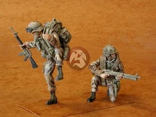 CMK 1/35 U.S. Airborne UH-60 Black Hawk Crew Part No.3 (2 Figures) F35072