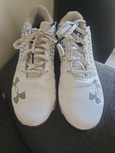 Botines de lacrosse Under Armour para mujer con acabado de césped talla 9 - Imagen 4 de 6