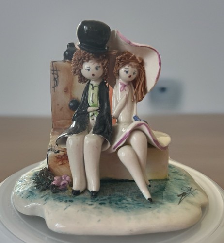 Figura de cerámica italiana Lino Zampiva firmada coleccionable pareja de pelo de espagueti - Imagen 1 de 8