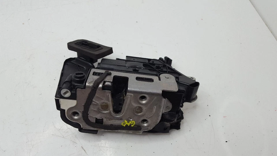Actuador de cerradura de puerta conductor trasero izquierdo 2018 2019 18 19 Volkswagen Atlas Foto 3 de 4