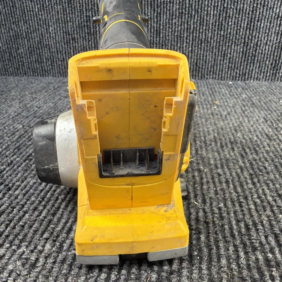 DEWALT DCP580 Cordless 20V MAX XR Planer (Tool Only)   - Image 4 of 4