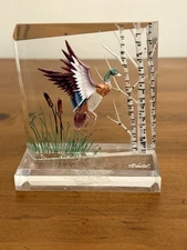 VTG Wald Mallard Duck Paperweight Reverse Carved Lucite Sculpture Hunter Gift